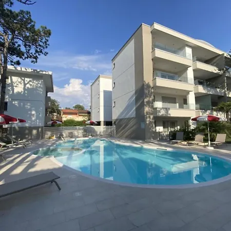 Apartment Well-equipped Two-room Flat In A New Bibione